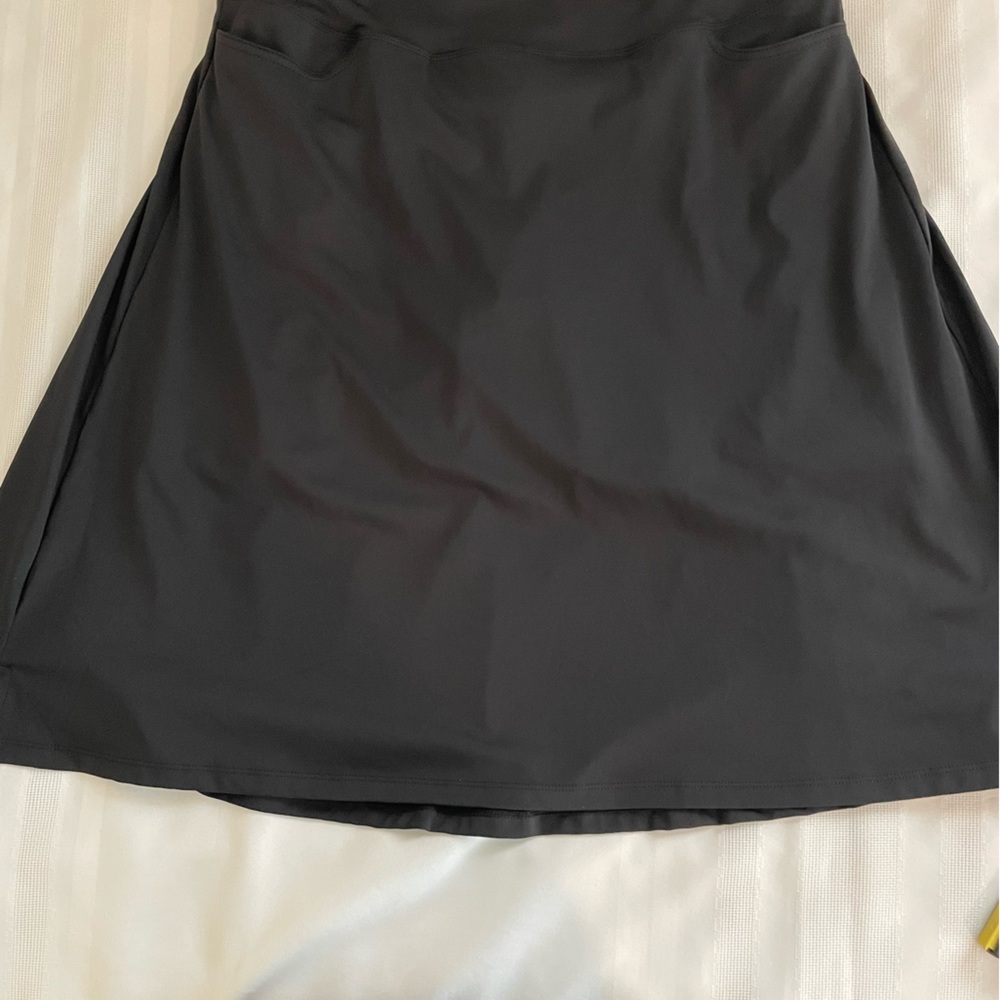 Beroy Black Golf Skirt - Picture 2 of 6